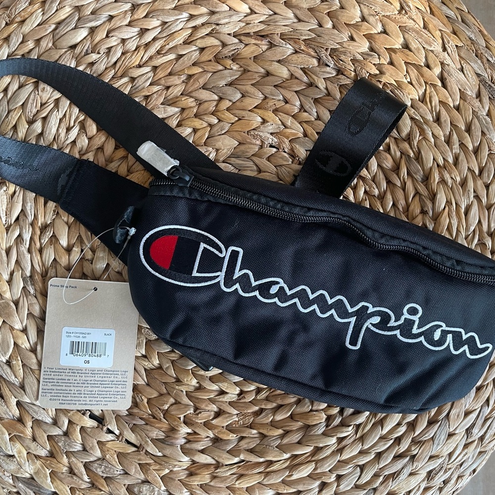 Champion belt bag NWT
